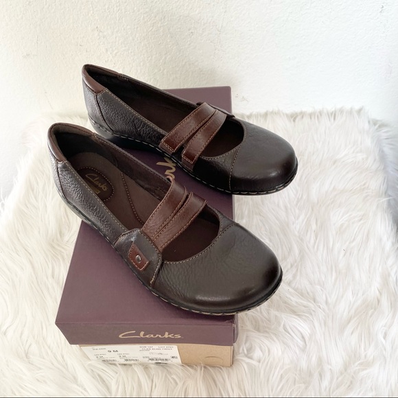 Clarks Shoes - NEW Clarks Mary Jane Bendables 2 times brown Leather comfort shoes 9